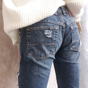 🍀 Lucky Brand Easy Rider Dark Destroyed Jeans 24